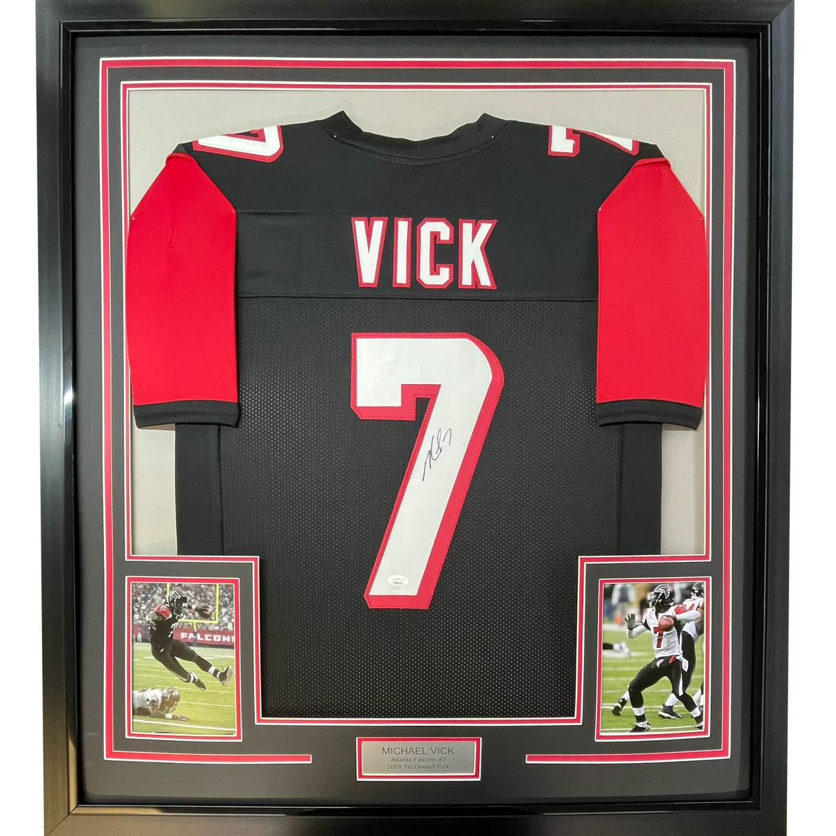Camiseta de fútbol americano de Atlanta, negra, enmarcada, autografiada y firmada por Michael Mike Vick, 35 x 39, certificado de autenticidad (PSA/DNA)