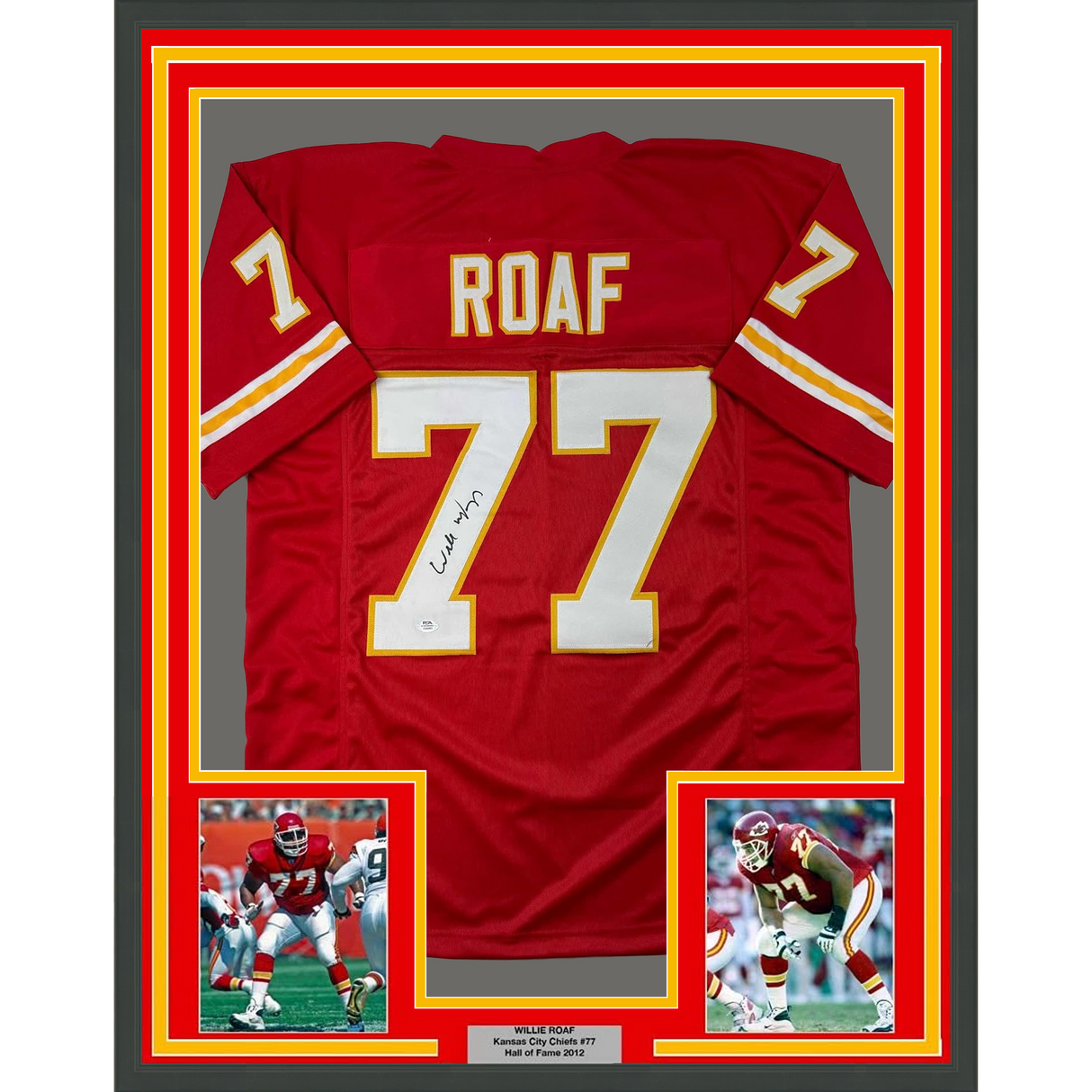 Camiseta de fútbol americano enmarcada, autografiada y firmada por Willie Roaf, 35 x 39, color rojo de Kansas City, Beckett BAS COA
