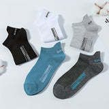 5 pares de calcetines tobilleros lisos para hombre, cómodos, transpirables, suaves y absorbentes del sudor, ideales para exteriores.