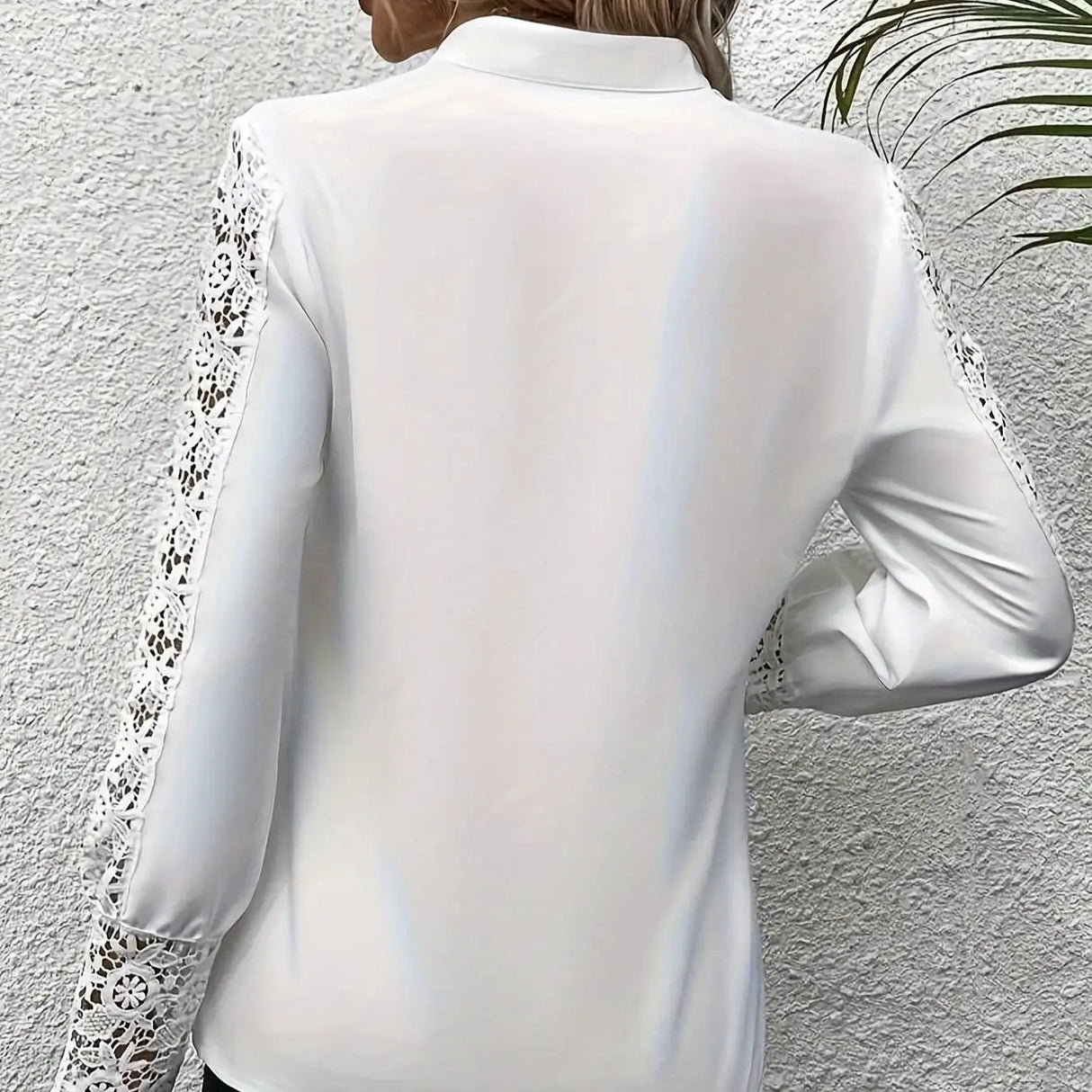 Women's Fashionable New V-neck Lace Patchwork Long Sleeved Top Shirt - Lootquake