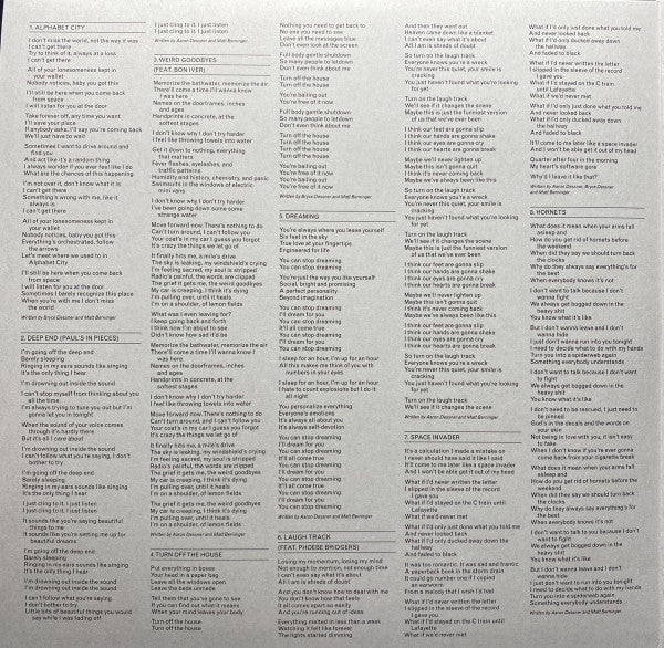 Laugh Track | Mint (M) Mint (M)