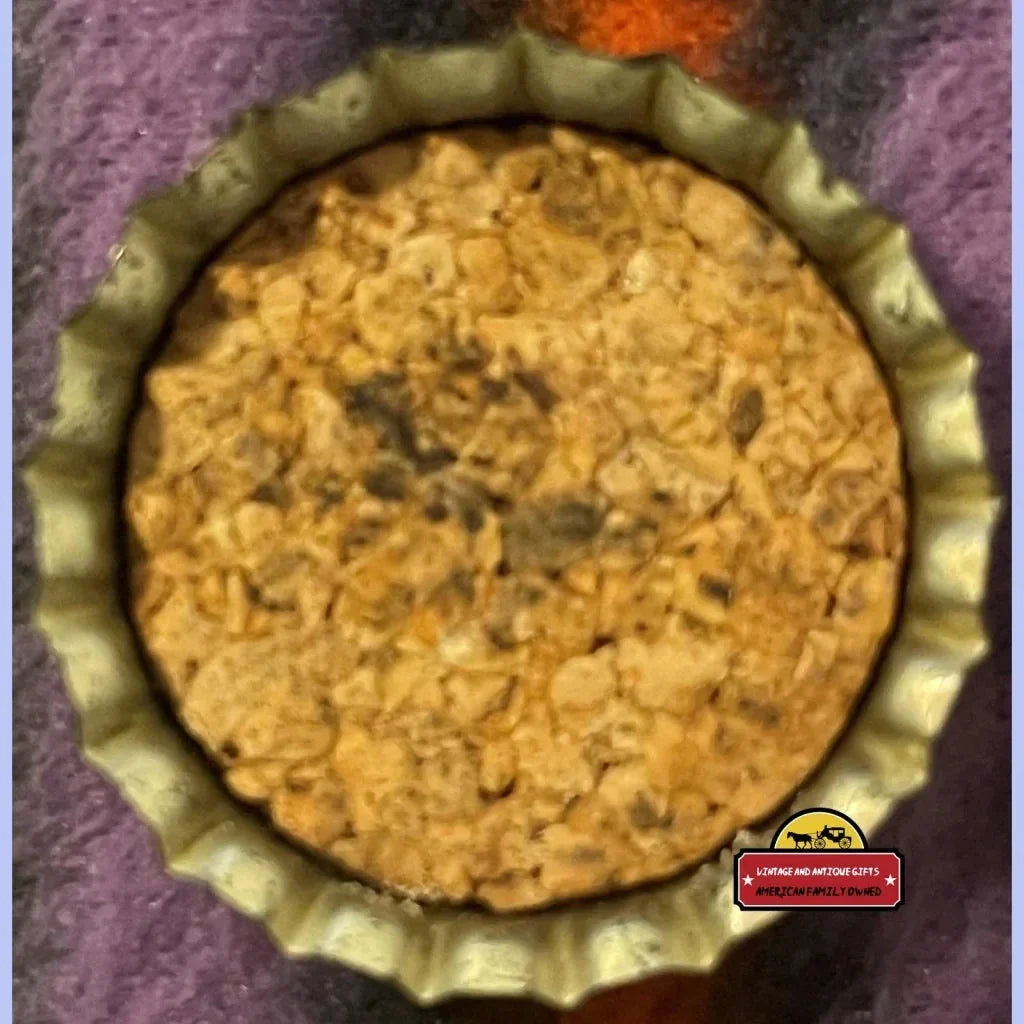 Rare Antique Vintage King Bee Grape Soda Bottle Cap from the 1950s