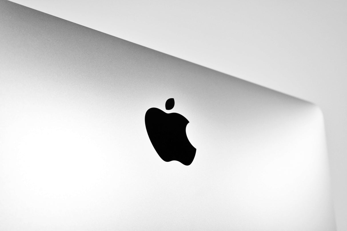 Apple 2019 iMac 5K 27-inch 2TB SSD 32 GB RAM 3.6GHz i9 Desktop Vega 48 GPU