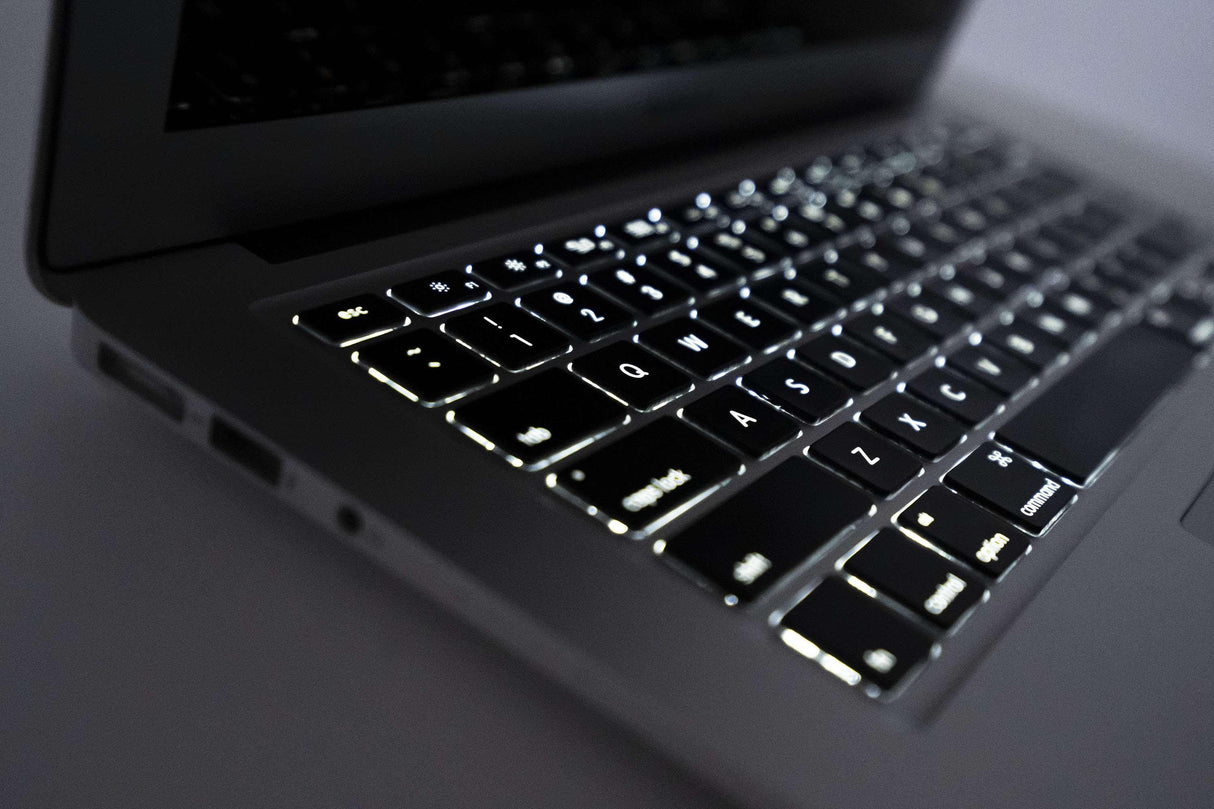 Apple MacBook Air 13-inch (Mid 2012) 1.8GHz i5 4GB RAM