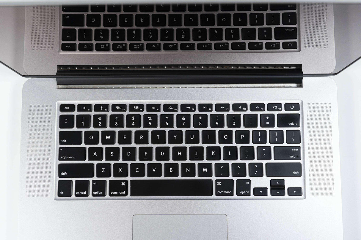 Apple MacBook Pro 15-inch 2013 2.8GHz Core i7 16GB RAM Dual GPU (Wear & Tear Special)