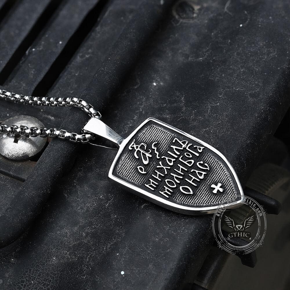 Colgante de acero inoxidable con escudo del Arcángel San Miguel