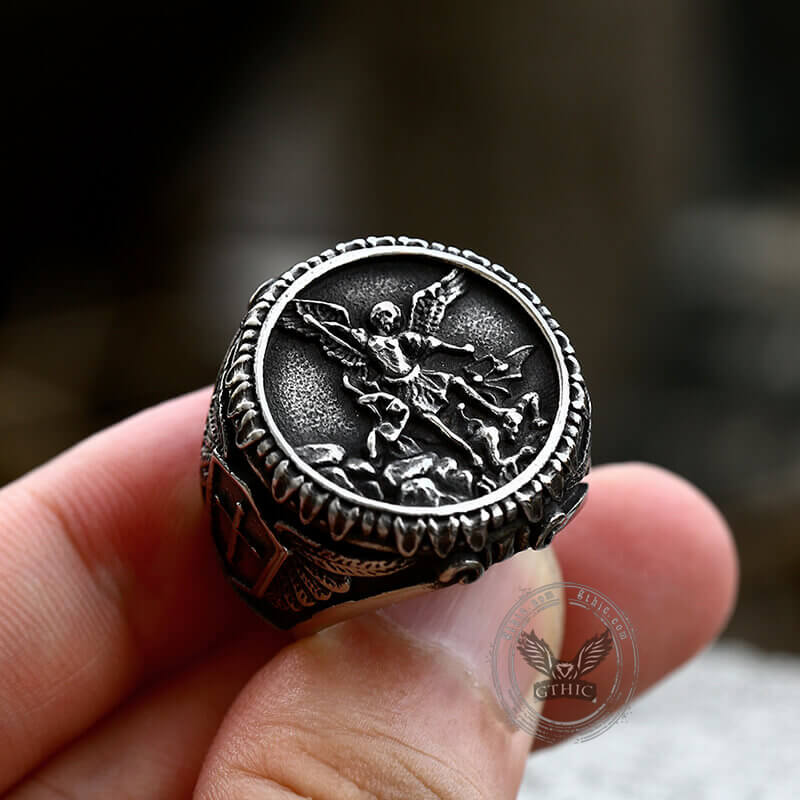 Anillo de acero inoxidable para hombre del Arcángel San Miguel, hecho a mano