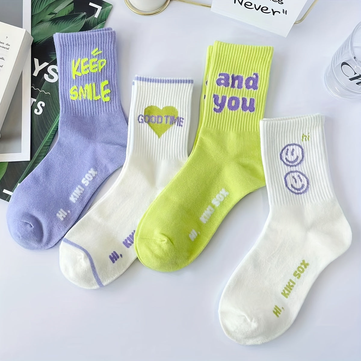 4 pares de calcetines con letras estampadas de moda - Medias deportivas de media pantorrilla para mujer - Diseños suaves, transpirables y modernos para uso diario