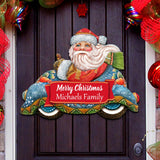 Decoración navideña para puerta con Papá Noel y coche de carreras de G. DeBrekht - Decoración navideña con Papá Noel y muñeco de nieve - 8112045-1H