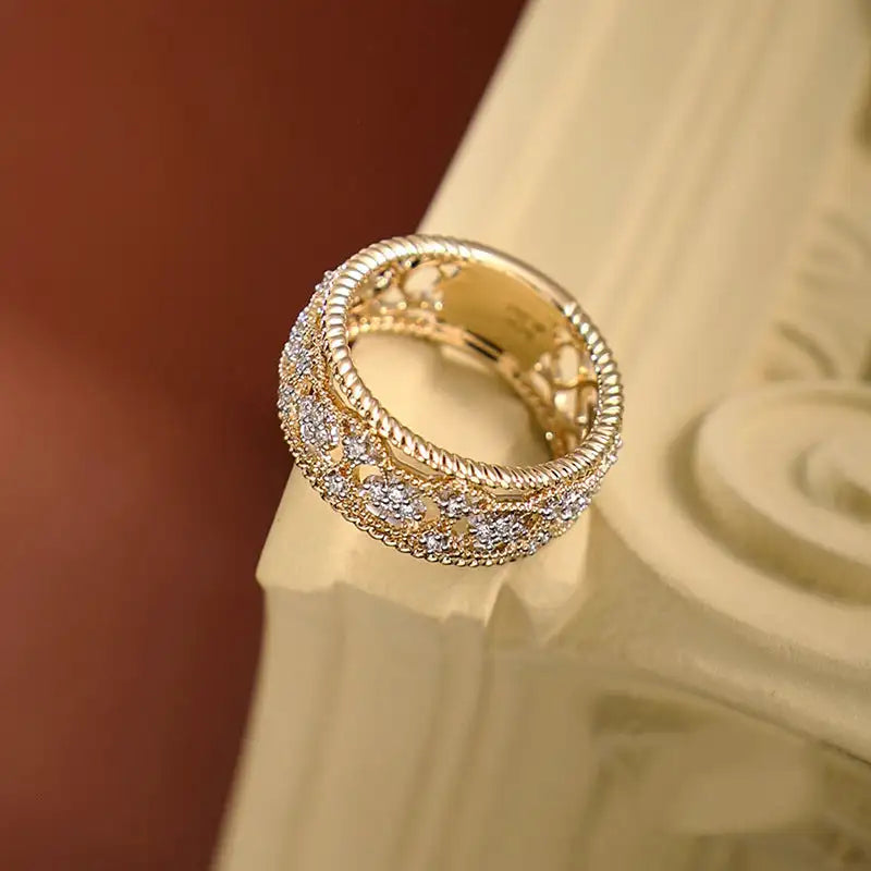 Carved Gold Vintage Court Style Hollow Pattern Ring - Lootquake