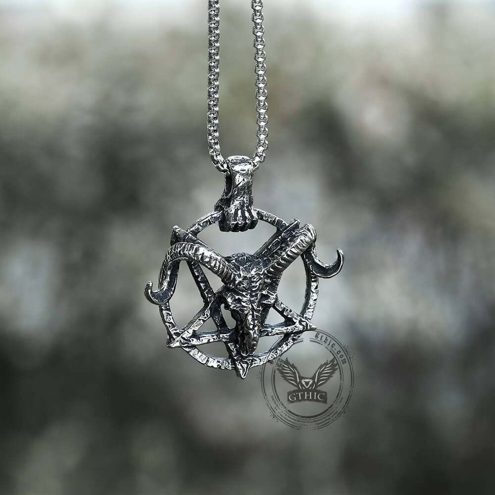 Colgante de acero inoxidable con cabeza de cabra de Baphomet y Satanás