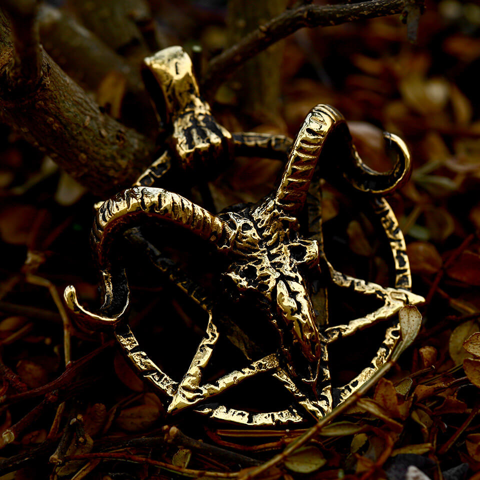 Colgante de acero inoxidable con cabeza de cabra de Baphomet y Satanás