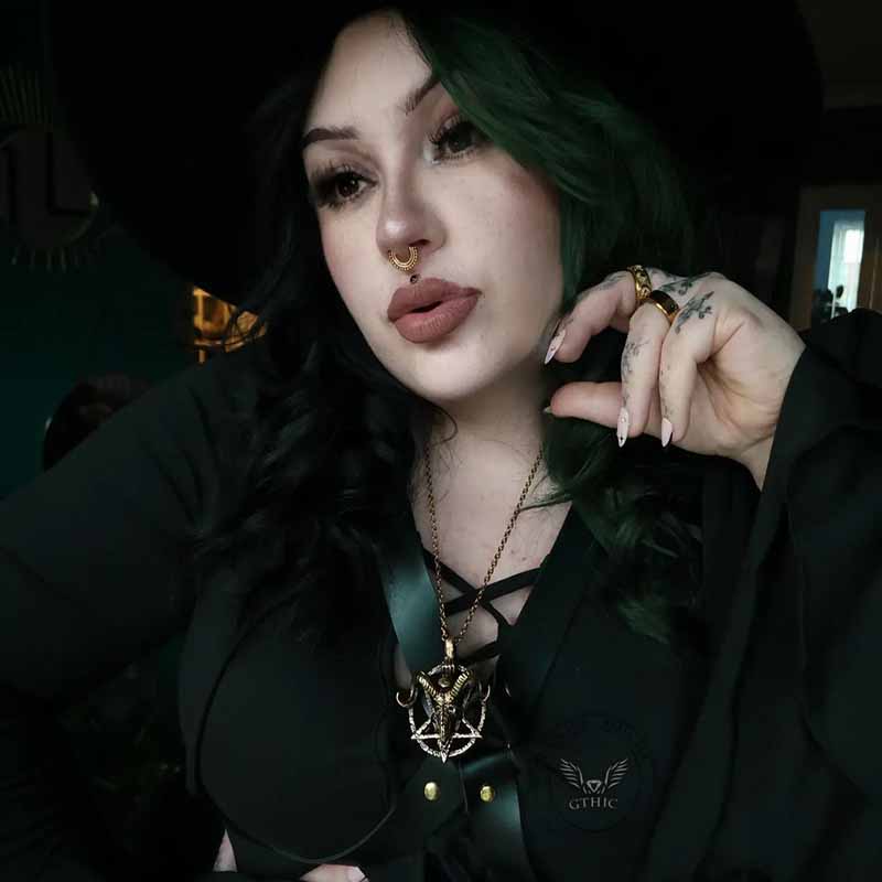 Colgante de acero inoxidable con cabeza de cabra de Baphomet y Satanás