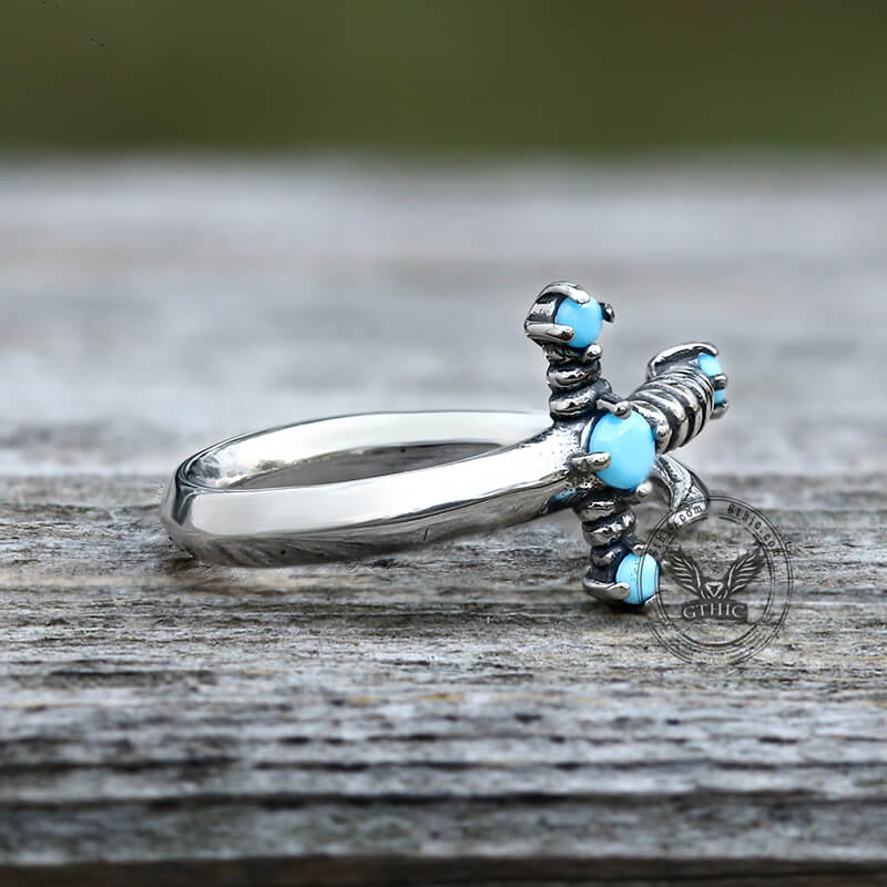 Anillo gótico de acero inoxidable con espada doblada