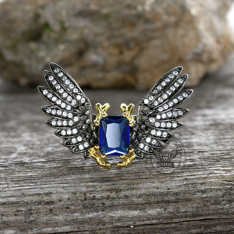 Anillo gótico de latón con alas de diablo negro