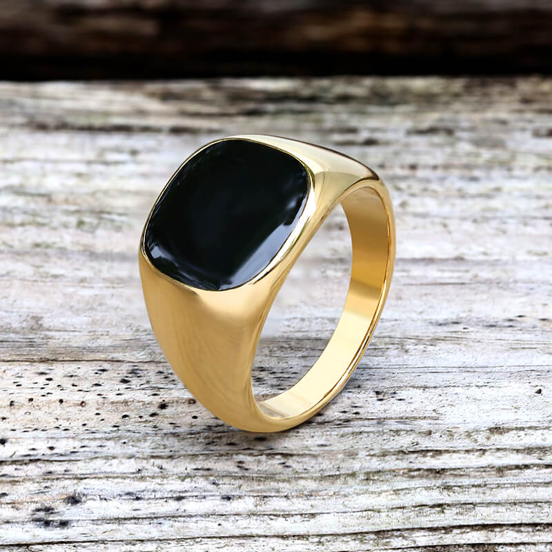 Anillo minimalista de acero inoxidable con resina epoxi negra