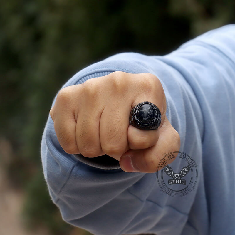 Anillo de acero inoxidable con estampado de turquesa negra