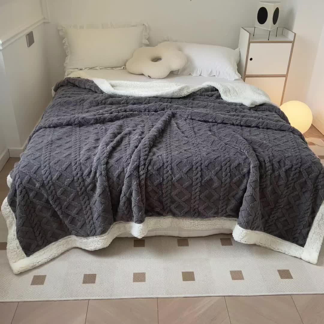 1pc Double-Sided Fleece Bed Blanket, Autumn And Winter Thickened Sofa Blanket, Air Conditioning Blanket, Suitable For All Seasons, Christmas present