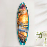 Arte mural costero con tabla de surf - Olas doradas y atardecer en el océano de G. DeBrekht - Decoración costera navideña - 8490136HS