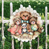 Decoración navideña para puerta "Somos Familia Osos" de Jamie Mills-Price - Decoración navideña - 8457703H