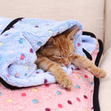 Manta de forro polar coral ultrasuave para mascotas, acogedora manta de franela con dibujos animados para perros, ideal para acurrucarse en el sofá y para la comodidad de los cachorros.