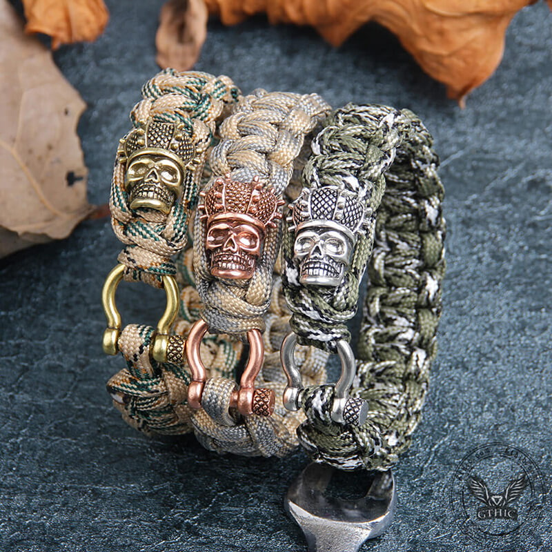 Pulsera de paracord trenzado de latón con cabeza de calavera de camuflaje