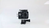 Caméra d'action HD 1080p avec objectif ultra grand angle 140°, exposition automatique, stabilisation numérique, effet fisheye, batterie rechargeable, stockage sur carte SD, format vidéo MP4 pour les prises de vue sportives en extérieur