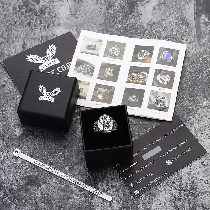 Anillo de acero inoxidable con nudo de cruz celta