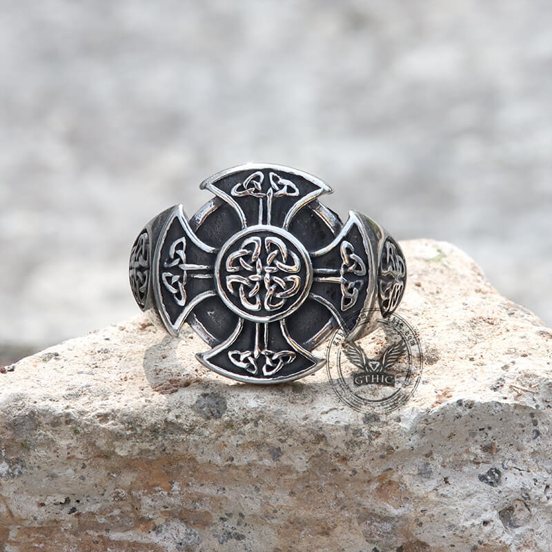 Anillo vikingo de acero inoxidable con nudo celta de los Caballeros Templarios