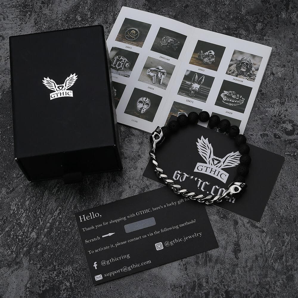 Pulsera de cadena cubana y calavera de roca volcánica