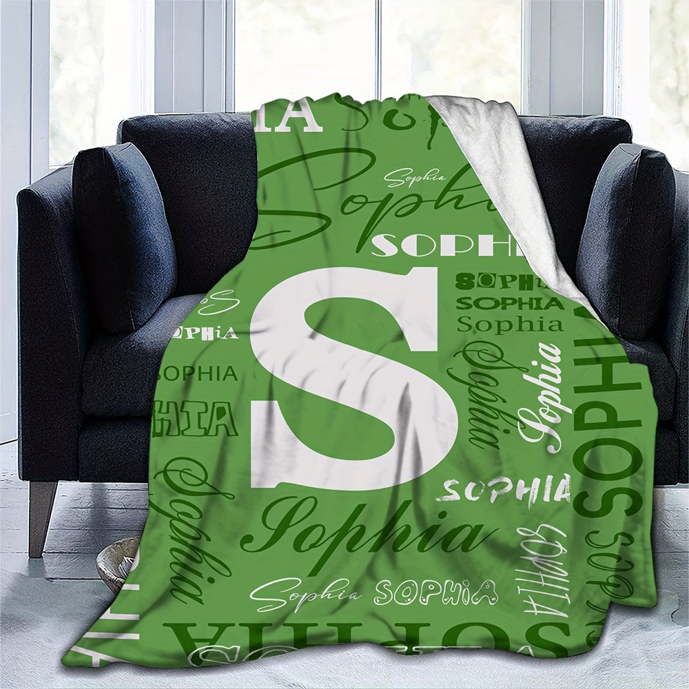 1pc Personalized Name Flannel Blanket - Cozy & Warm, Customized with Your Letters - A Perfect Commemorative Gift for Loved Ones, Ideal for Napping, Camping, & Travel Adventures