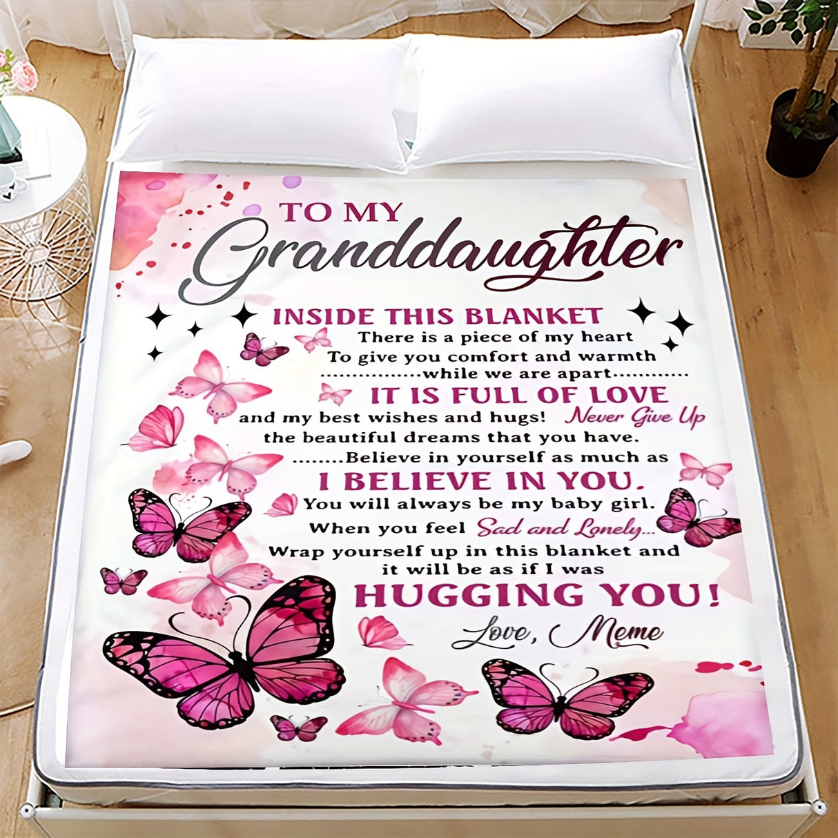 Manta de franela suave y acogedora, con estampado de mariposas: ¡un regalo navideño perfecto para la nieta de parte de la abuela!