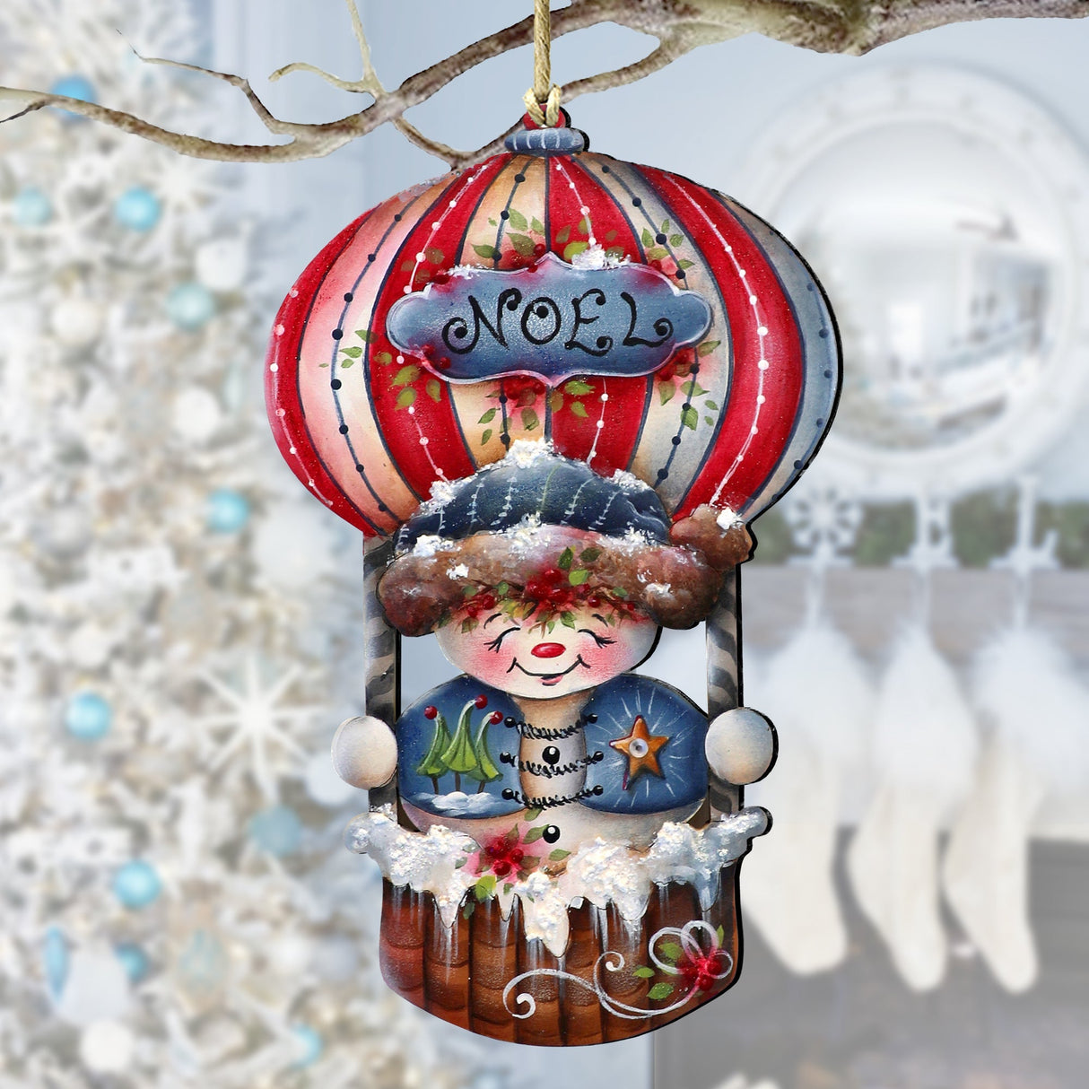 Adornos de madera Frosty Journey de Jamie Mills-Price, decoración navideña de Papá Noel y muñeco de nieve - 8611068-1-MP