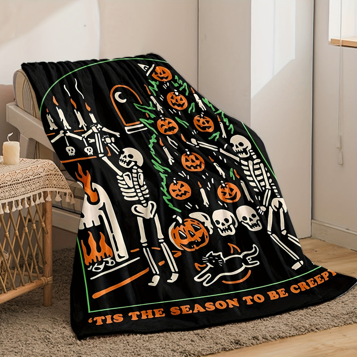 Couverture d'Halloween en flanelle polaire avec motif tête de mort et citrouille, pour femme et homme, légère et moelleuse, idéale pour la chambre ou le canapé, noire