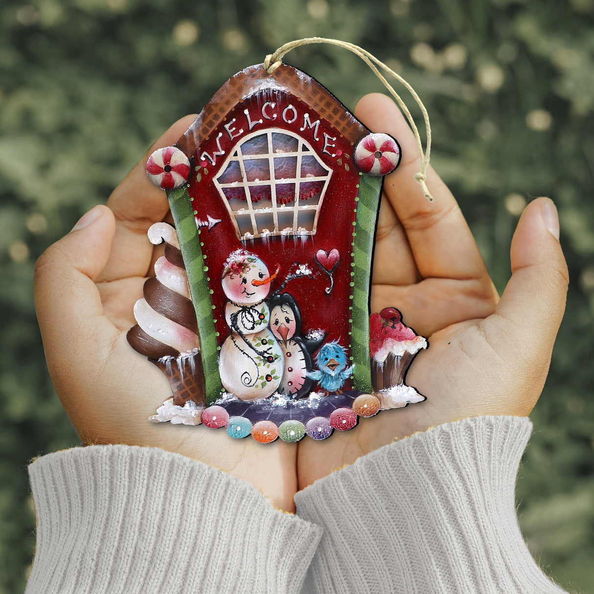 Adornos navideños de madera para una dulce Navidad de Jamie Mills-Price. Decoración navideña de Papá Noel y muñeco de nieve - 8611079-MP