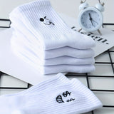 5 pares de calcetines deportivos con estampado de dibujos animados para hombre, de mezcla de algodón transpirable, cómodos y casuales, unisex, para uso en exteriores y en cualquier temporada.