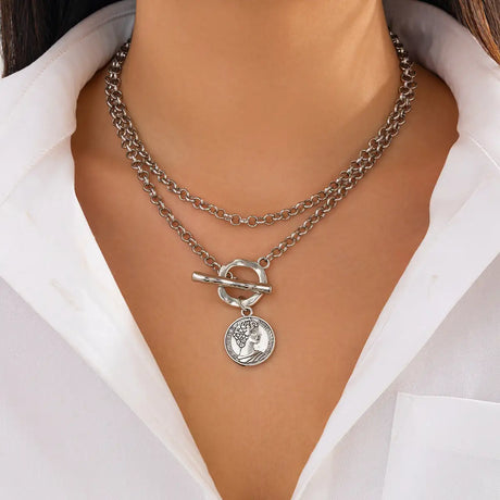 Vintage Ins Portrait Pendant Necklace Suit - Lootquake