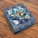 Adorno de cristal con forma de cruz con icono de casa de pájaros de invierno de D. Gelsinger - Decoración navideña - 758-022-DG