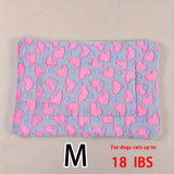 Manta rectangular para mascotas, resistente a la suciedad y para todas las estaciones - Cómoda cama con estampado de pata de perro y corazón (1 unidad)