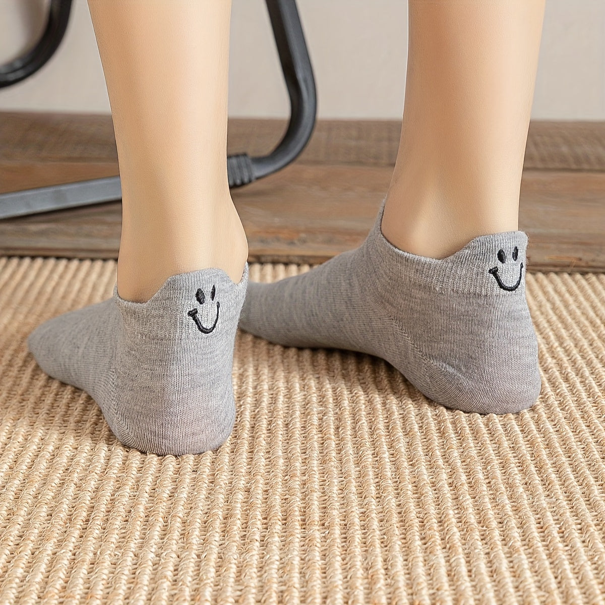 10 Pairs Smiling Face Embroidered Socks, Casual & Breathable Unisex Low Cut Ankle Socks, Women's Stockings & Hosiery