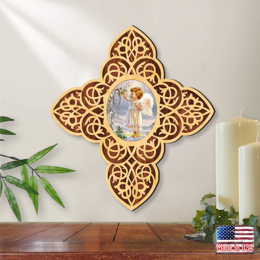 Cruz de madera con filigrana de niña ángel de D. Gelsinger - Decoración inspiradora - 88482-DG