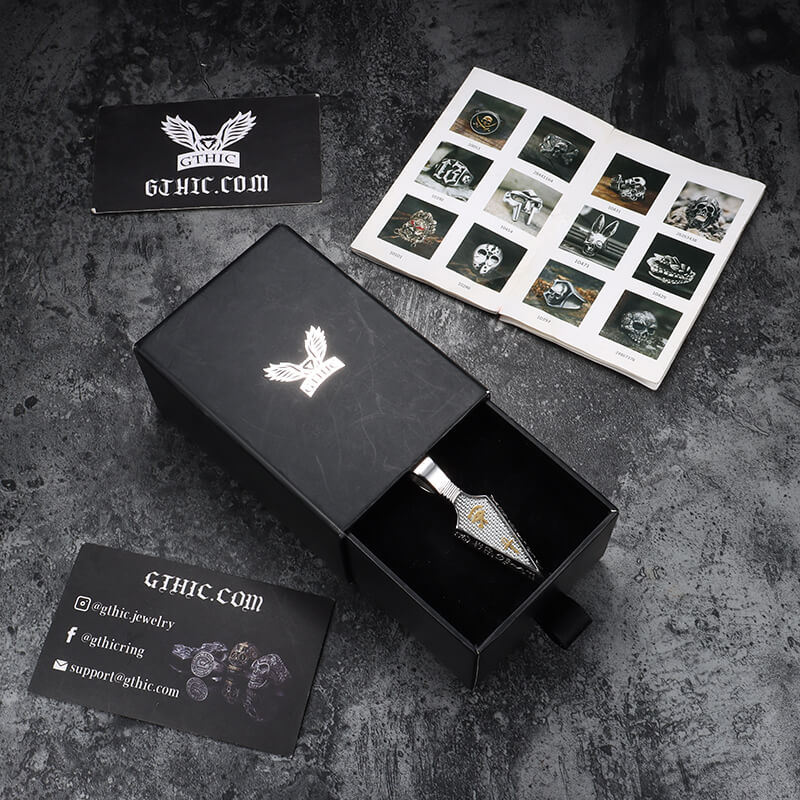 Colgante de acero inoxidable con punta de lanza del Ojo de Ra Ankh