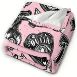 Couverture en flanelle imprimée Halloween, douce et confortable, idéale pour la sieste, le voyage, le canapé, le lit, le bureau, la décoration intérieure, cadeau d'anniversaire, d'Halloween, pour garçons, filles et adultes, disponible en toute saison.