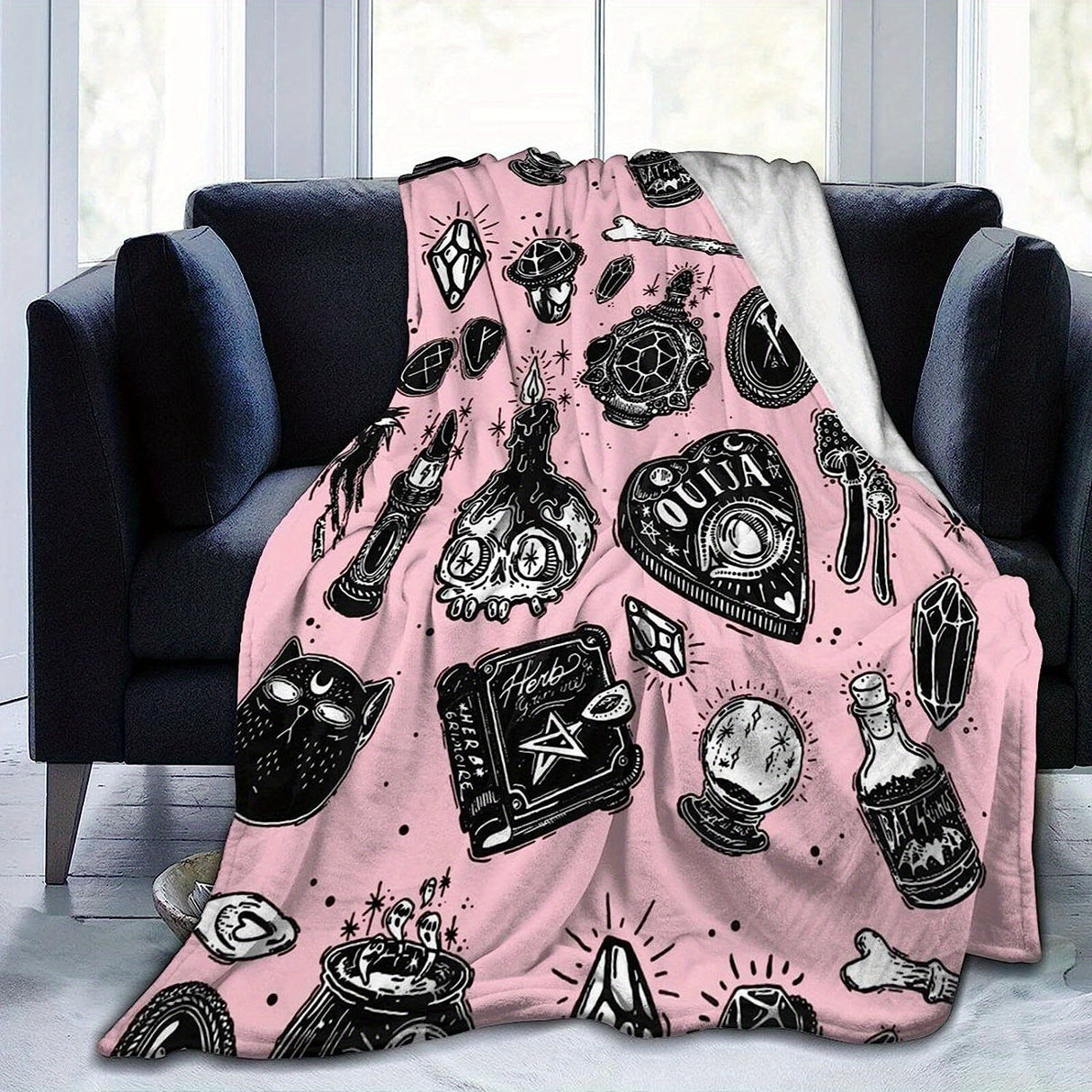 Couverture en flanelle imprimée Halloween, douce et confortable, idéale pour la sieste, le voyage, le canapé, le lit, le bureau, la décoration intérieure, cadeau d'anniversaire, d'Halloween, pour garçons, filles et adultes, disponible en toute saison.