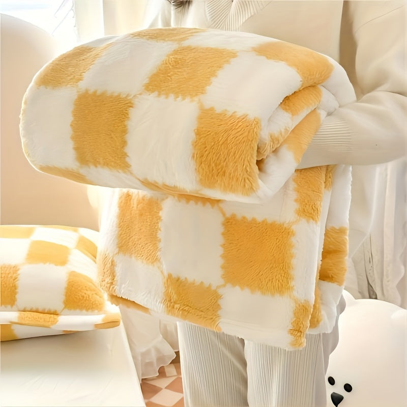 1pc Cozy Traditional Style Plaid Flannel Blanket, Red And White Or Black And White, Soft Panda Velvet (Polyester Fiber), Warm Travel Pet Blanket For Dogs And Cats, Washable, Christmas present
