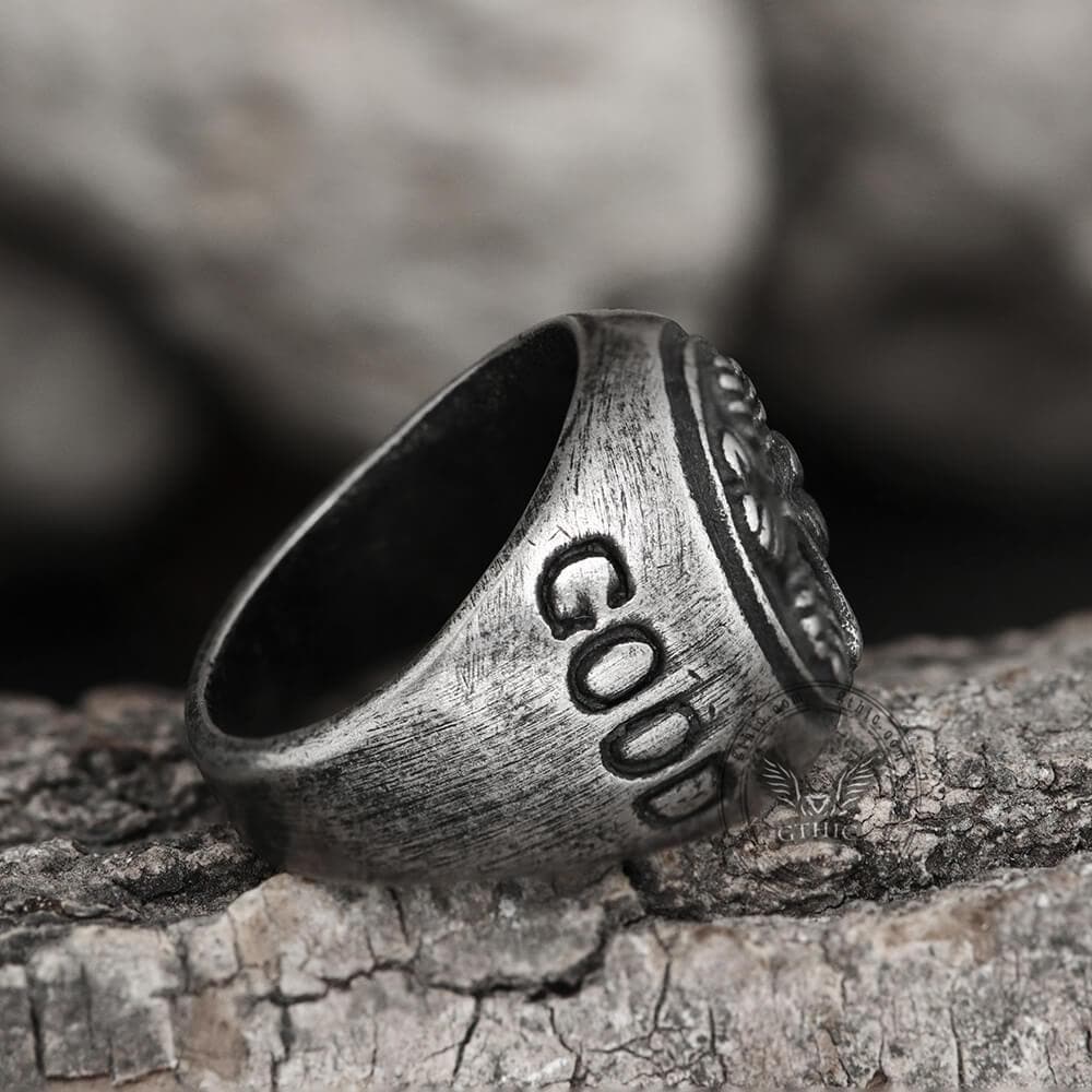 Anillo de la suerte de acero inoxidable con trébol de cuatro hojas