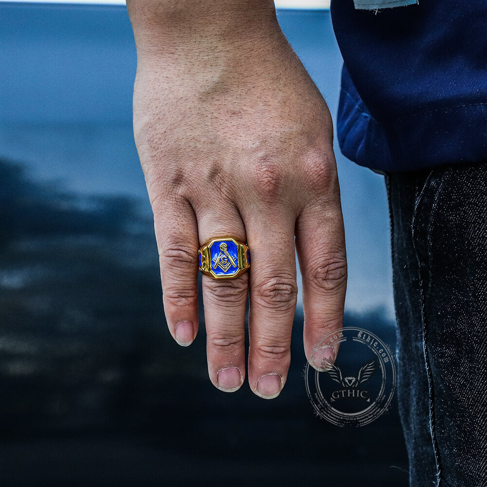 Anillo masónico de acero inoxidable bañado en oro