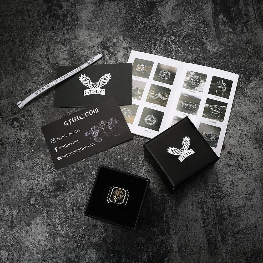 Anillo Bestia de acero inoxidable con león dorado