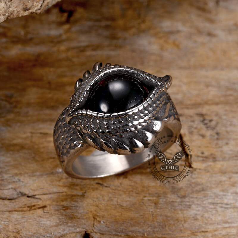 Anillo gótico de acero inoxidable con diseño de ojo malvado