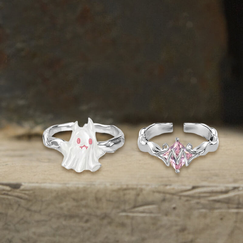 Anillo abierto bañado en plata y cobre con diseño de fantasma gótico